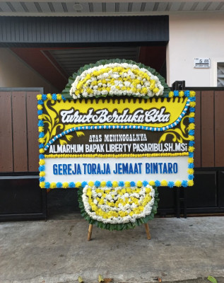 Papan Bunga Duka di Meliau